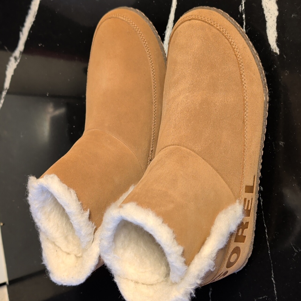Sorel Nakiska Tan Winter Boots with White Trim Size 10 MSRP $104.95 - Picture 9 of 13